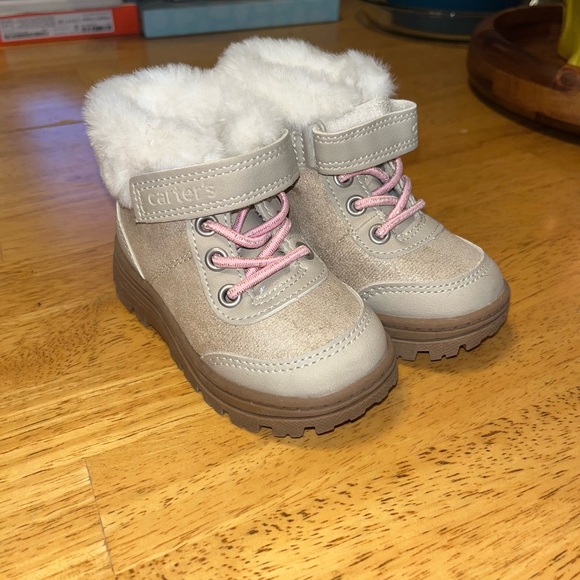Carter’s toddler size 5 boots. Worn once. Excellent condition. - Picture 4 of 4